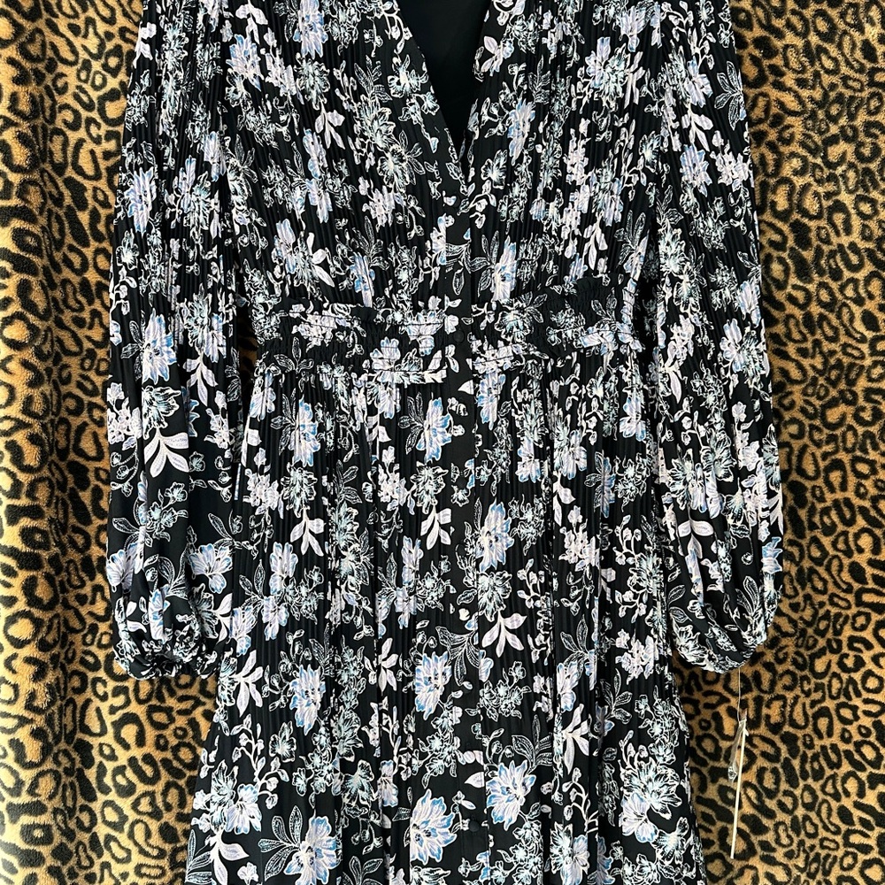 Nanette Lepore Elegant Navy and White Floral Dress